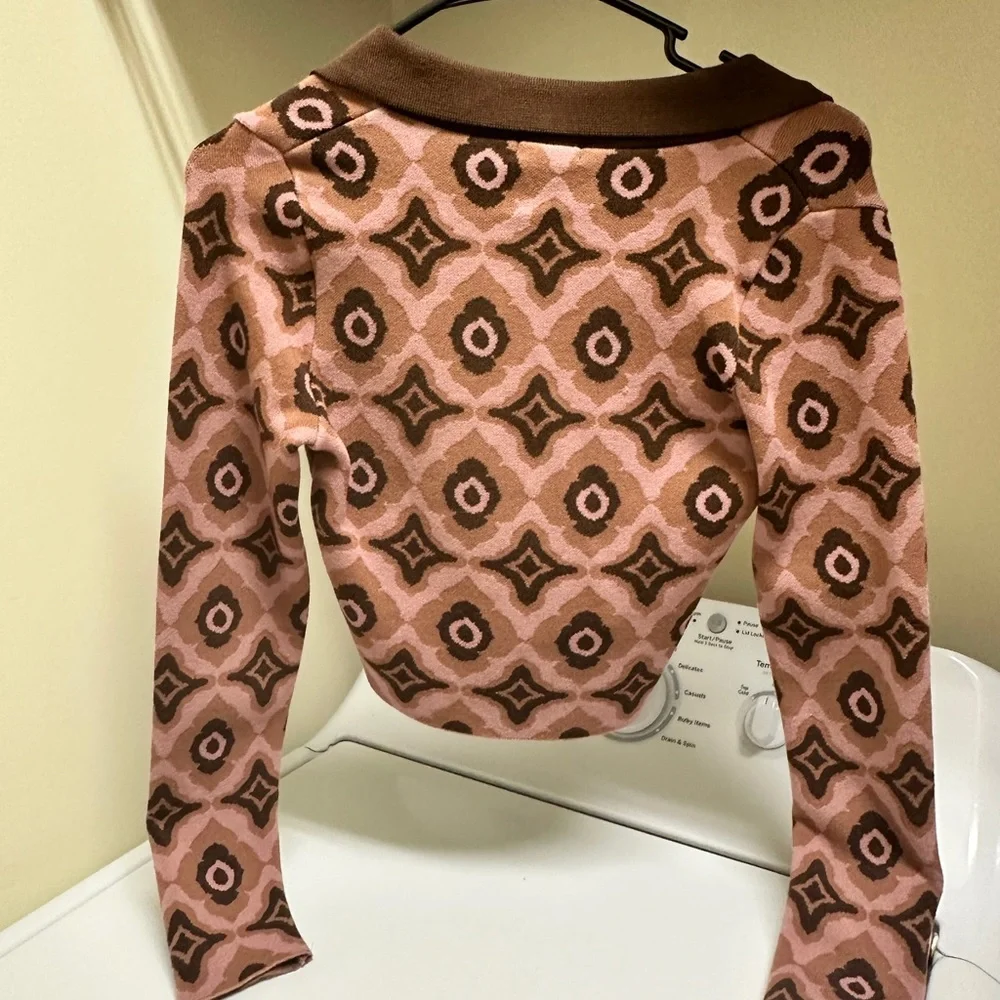 Top - Picture 2 of 3